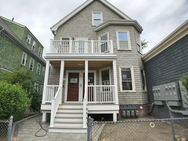 327 Highland Ave