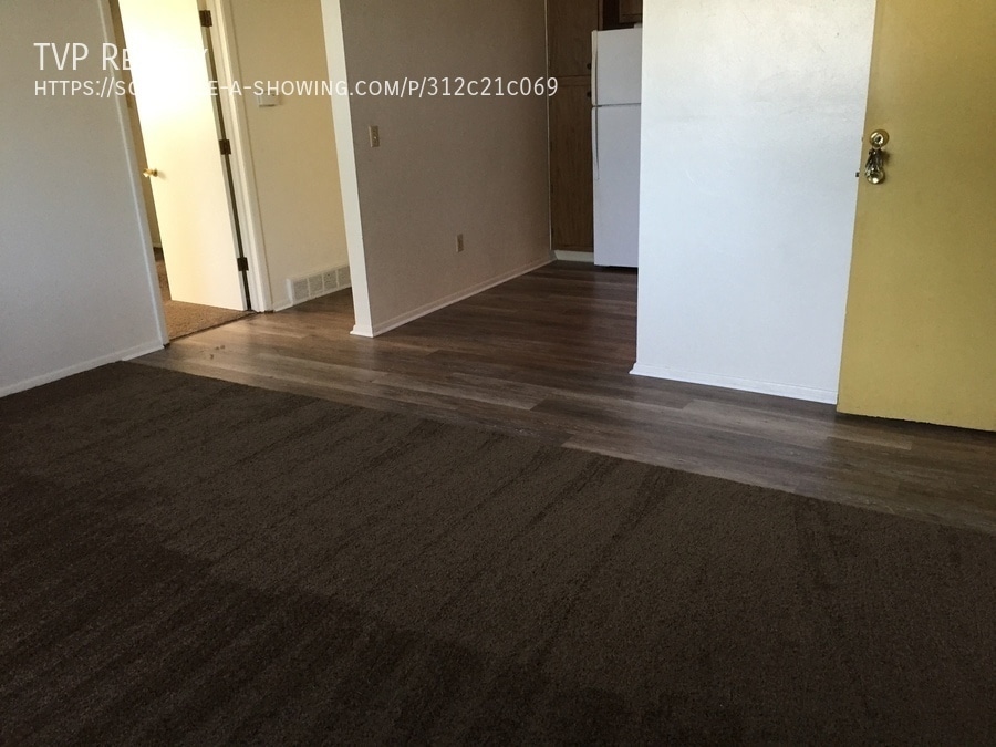 Photo - 1102 APT 1 East Erie Ave.-