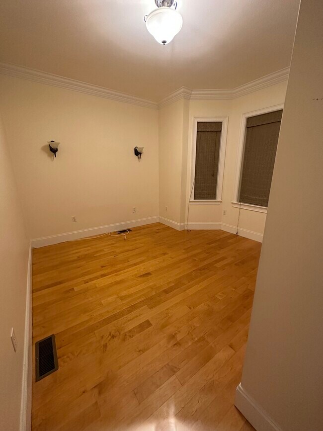 152 H St Unit 1