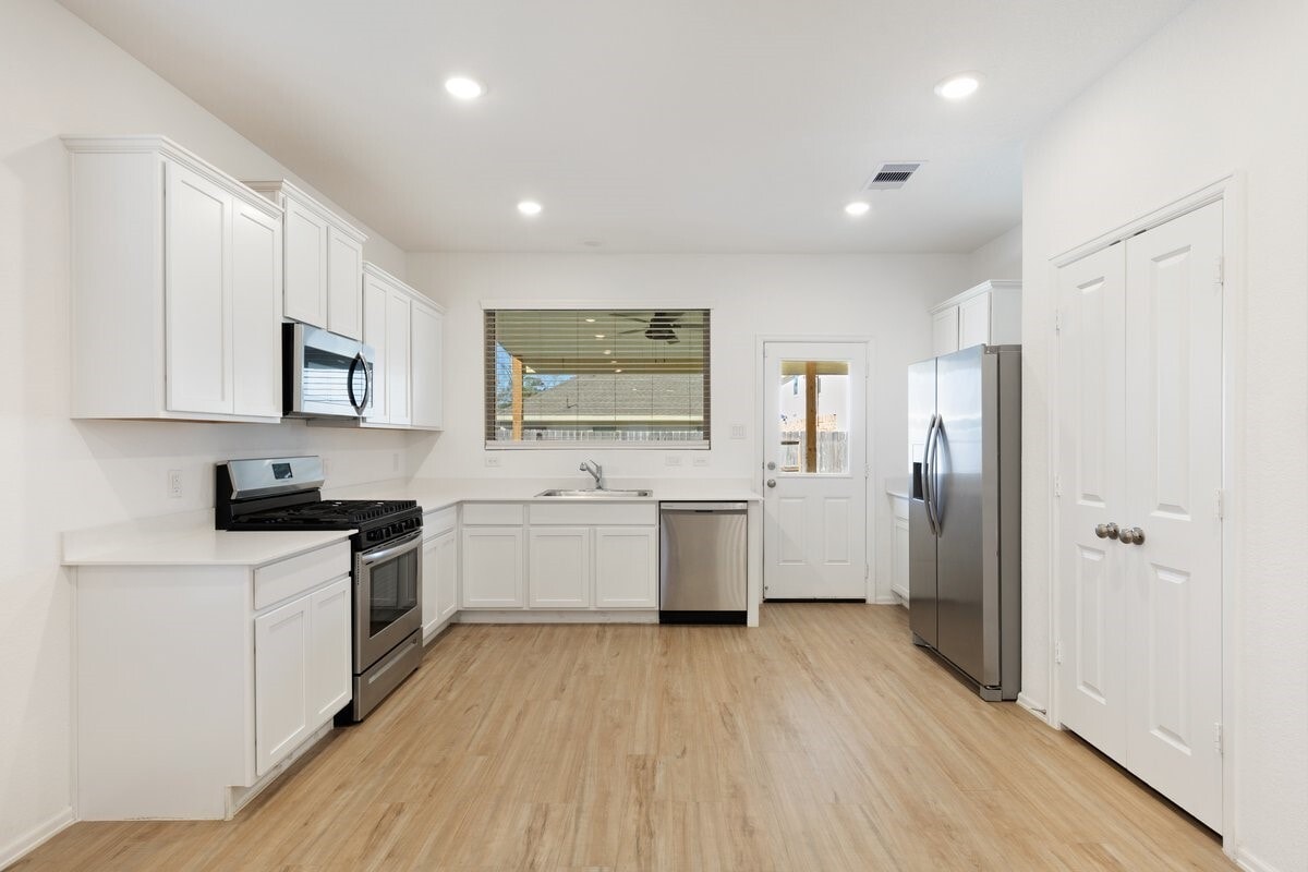 Photo - 1950 Foxtail Crk Ct