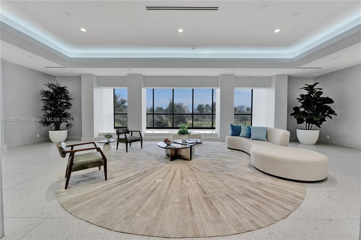 Photo - 20335 W Country Club Dr Condo