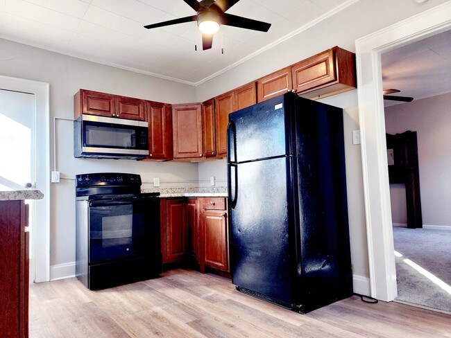 Photo - 1505 Eastern Ave