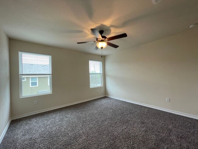 Photo - Town home for rent