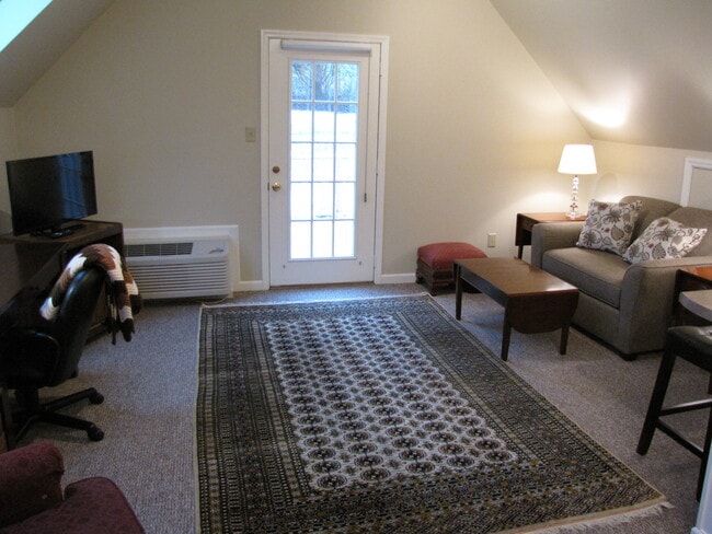 Photo - 6920 Lark Ln Unit Studio