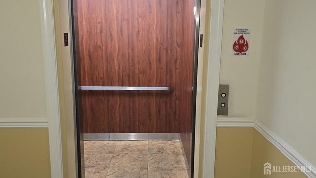 Photo - 103 Liddle Ave