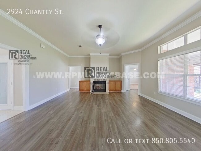 Photo - 2924 Chantey St