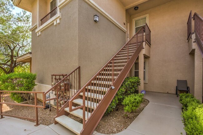 Photo - BEAUTIFUL SUMMERLIN CONDO OVERLOOKING THE ...