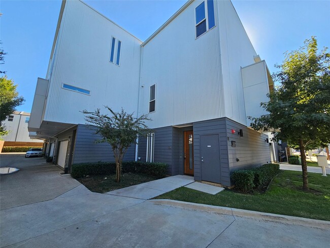 Photo - 3816 San Jacinto St Townhome