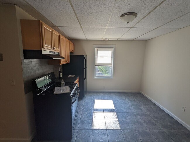 Photo - Bridge St Mixed-Use Unidad Apt 53
