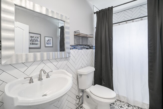 Photo - 3608 Wheeler Ave