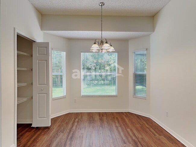 Photo - 1921 Darlin Cir