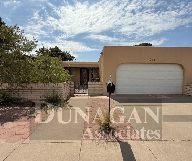 Building Photo - 9/4 2:30  PM SCHEDULED SHOWING!! Rental