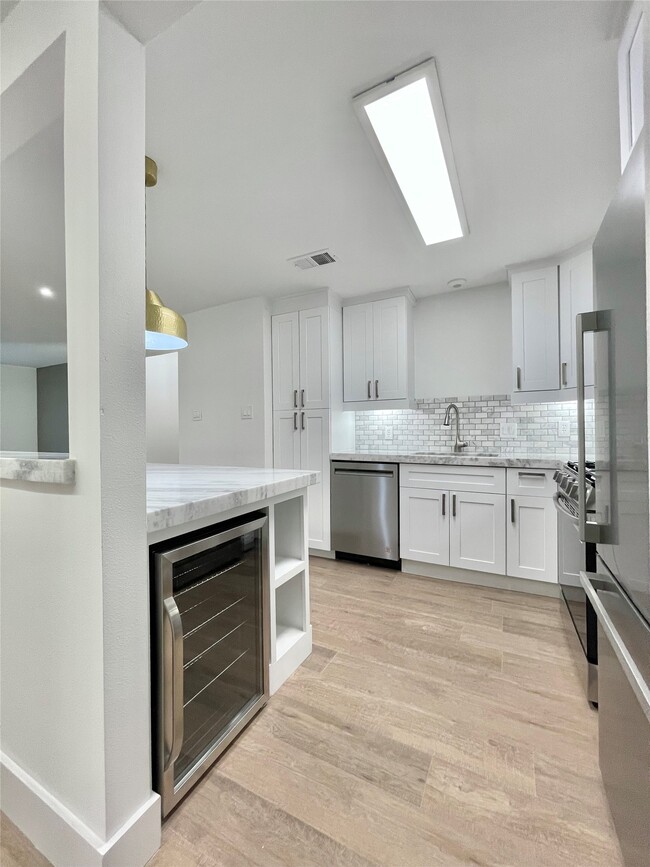 Photo - 614 Kipling St Unidad H7