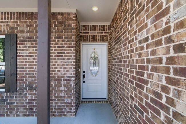 1837 Jennifer Ct