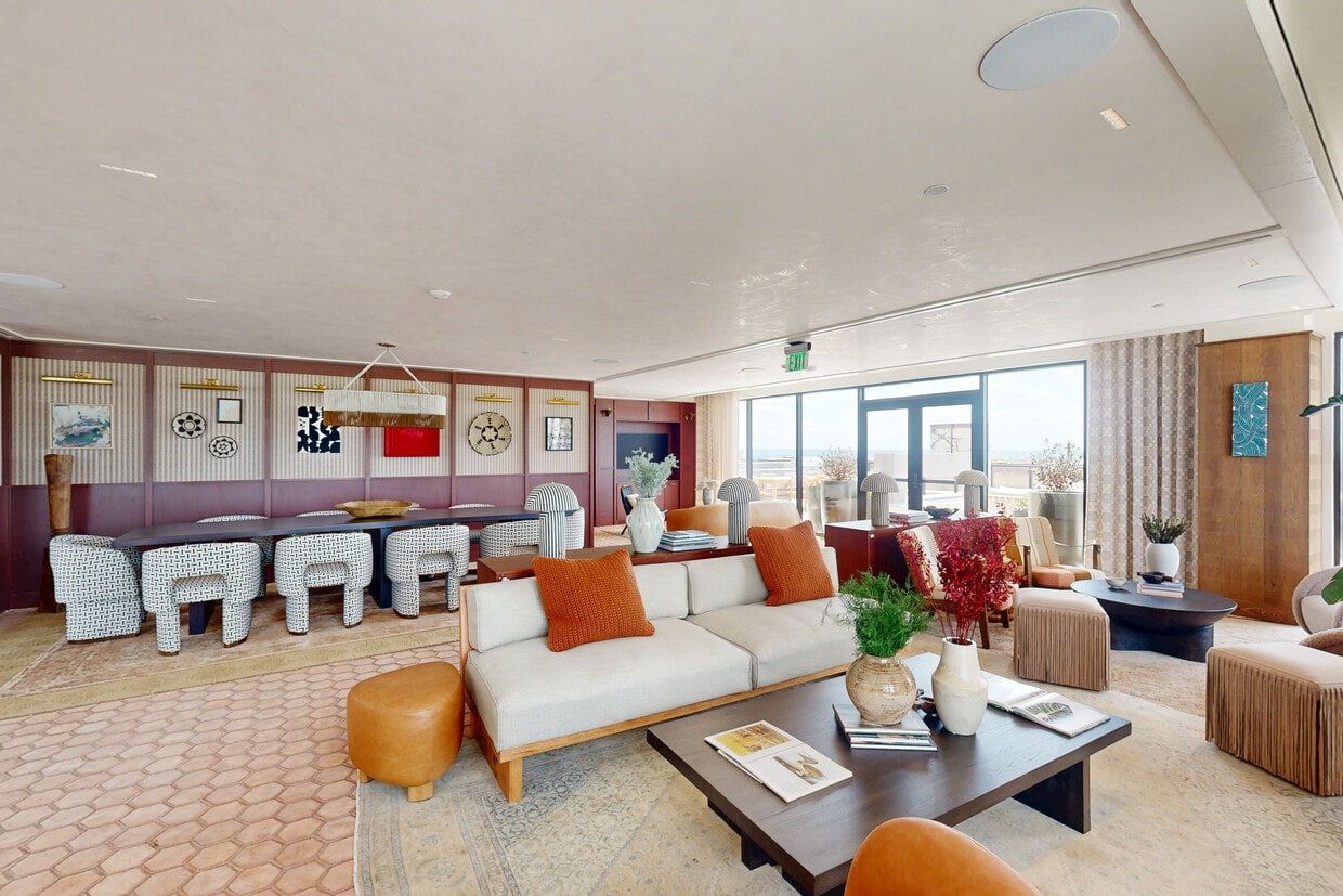 Photo - NOVEL 14th Street by Crescent Communities Apartments