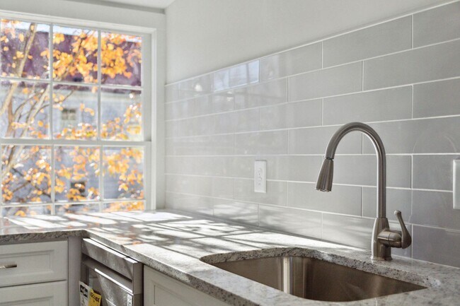 Photo - 89 Alexander St Unit C