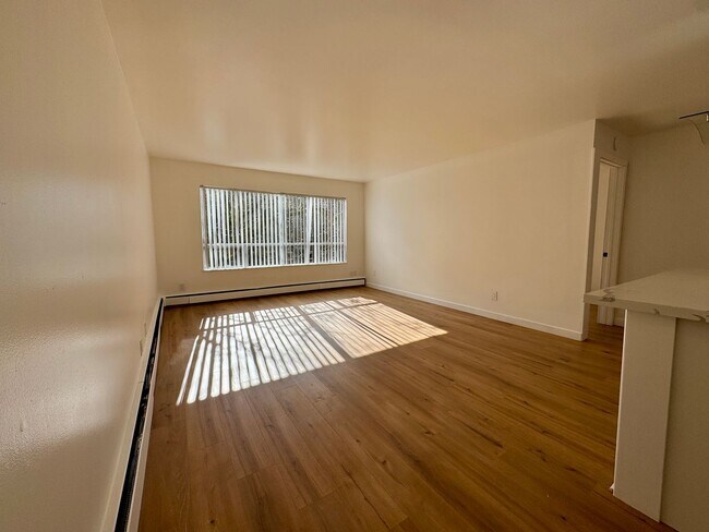 Lorelei Apartments