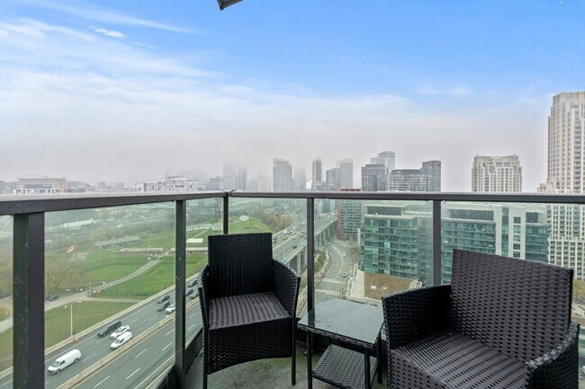 Photo - 219 Fort York Blvd Unit ID1345874P
