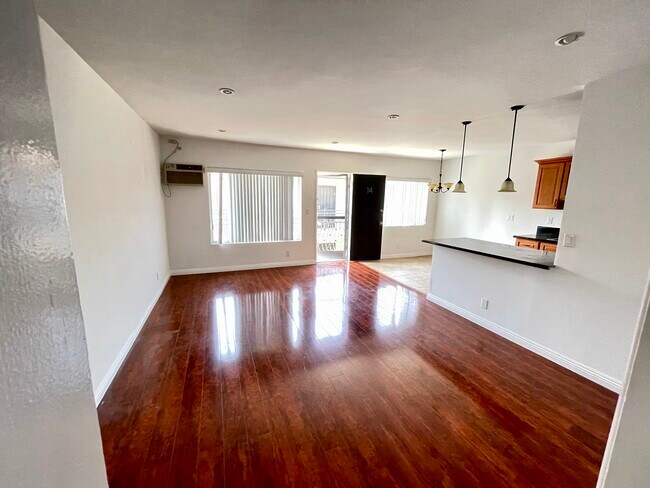 Photo - 7209 Willoughby Ave Unit 14