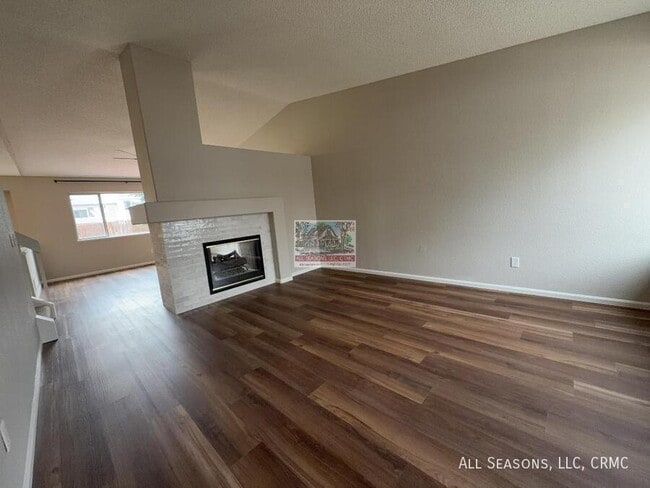 Photo - 5921 Fossil Dr