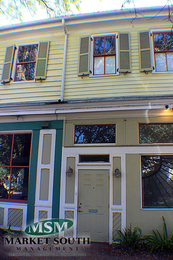 Building Photo - WALK TO FORSYTH!