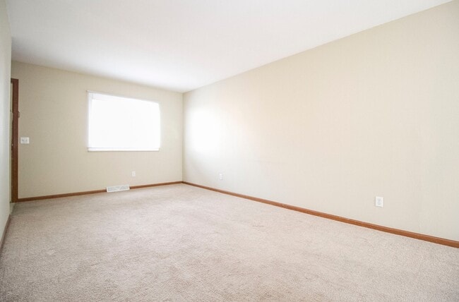 Photo - 4715 Bennett Rd