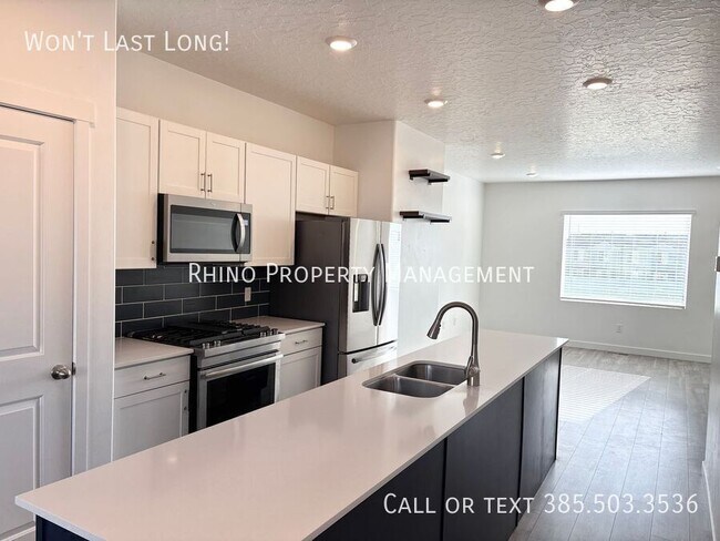 Photo - 1092 E Vessel Ct