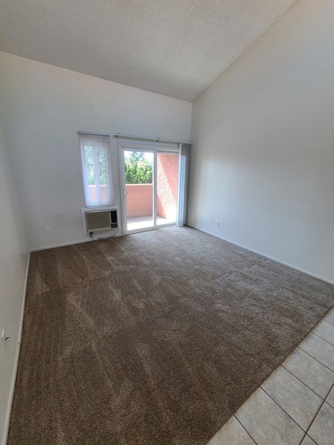 Photo - Beautiful 2BD/1BA – Natural Light - Mission Trails/San Carlos Area - Comfortable and Quiet Unidad 212