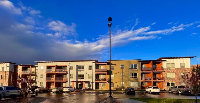 5301 Elyn Loop