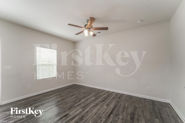 Photo - 10714 Rivergate Dr NW