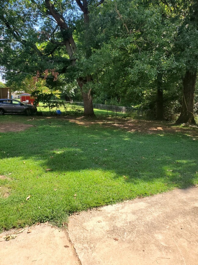 Photo - 2801 Dalecrest Dr