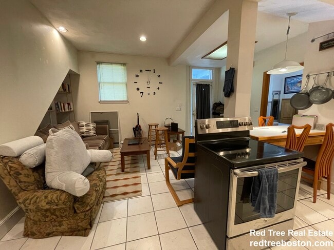 Photo - 50 Radnor Rd Unit 1A