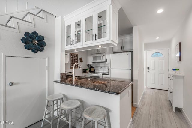 Photo - 304 E Surfside Dr