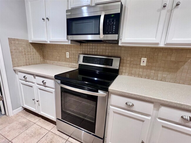 9 N Deerfoot Cir