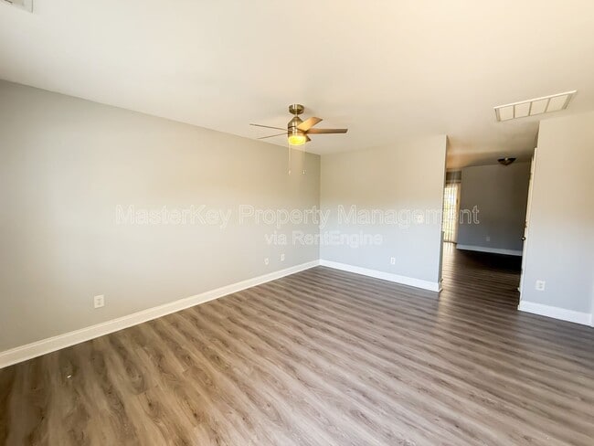 Photo - 619 Rawls Dr
