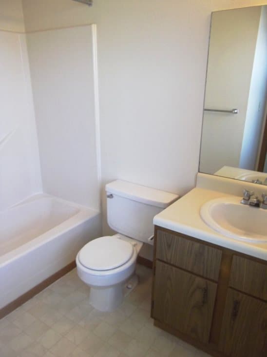 Photo - 664 E Cherry St