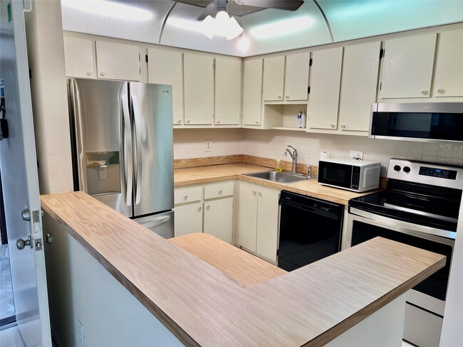 Photo - 9718 S Belfort Cir Unit 108