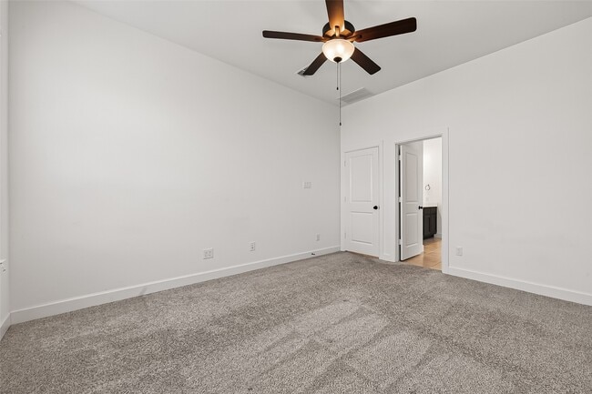 Building Photo - 234 Amaranth Wy