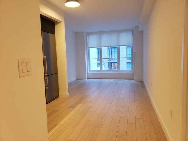 535 W 43rd Street