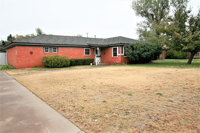 Building Photo - 3715 Lenwood Dr
