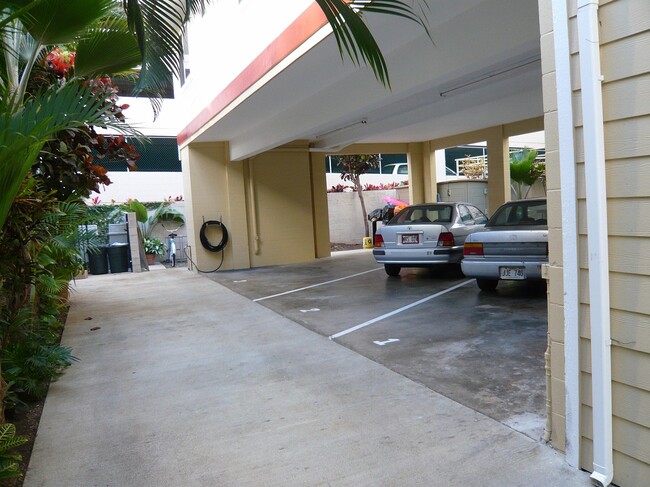 car ports - 2214 Aloha Dr Unit Private room rental