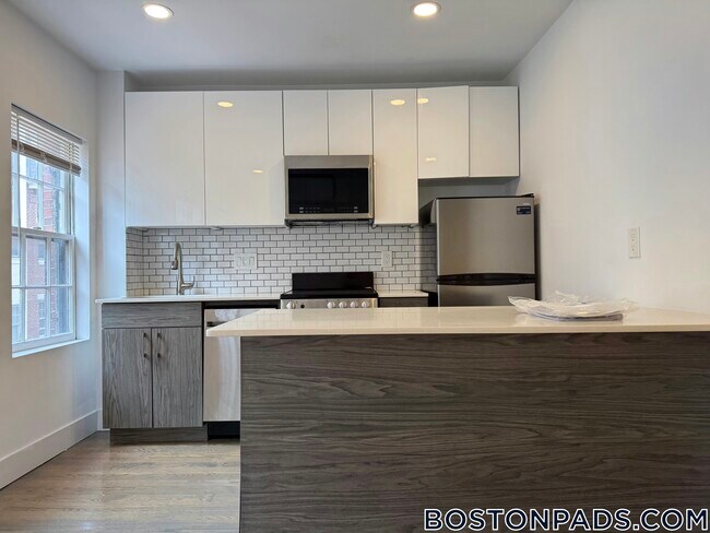 Photo - 61 Joy St Unit 3