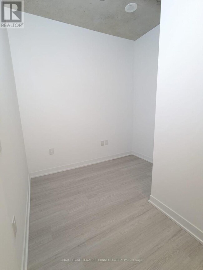 Photo - 195 McCaul St Unité 213