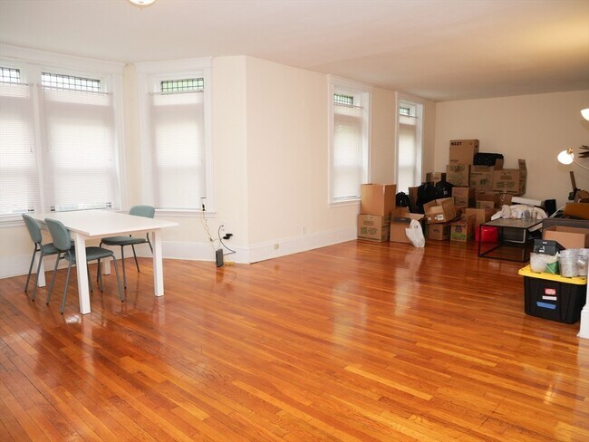 Photo - 231 St Paul St Unit 2