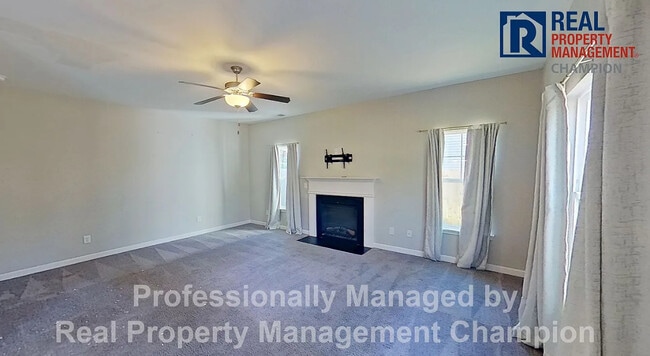 Photo - 1003 Marston Dr