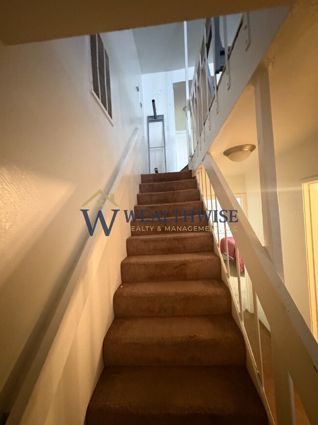 Photo - 951 N Euclid Ave