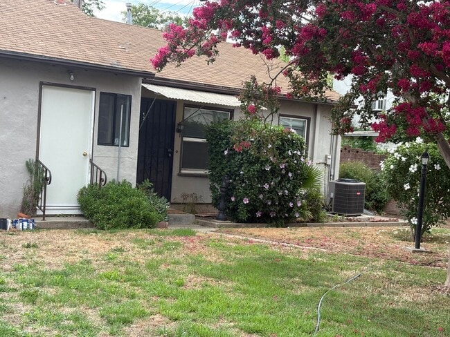 Photo - Fully Renovated 3 bed, 2 bath Home