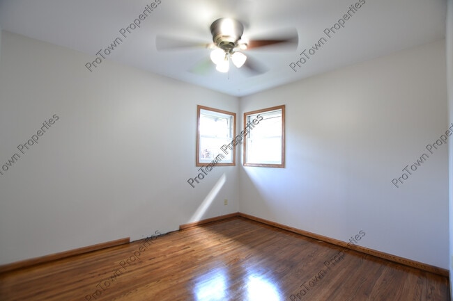 Photo - 131 Robinson Dr