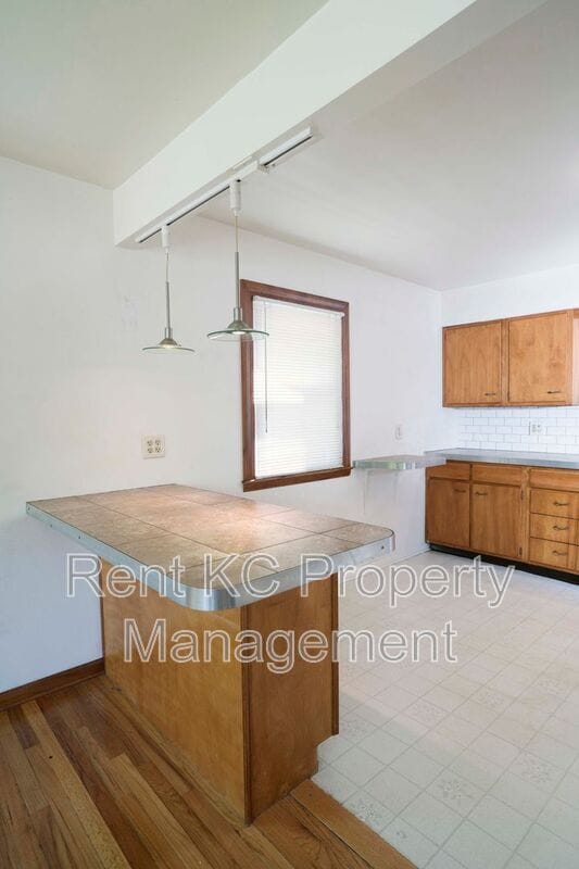 Photo - 5540 N Garfield Ave