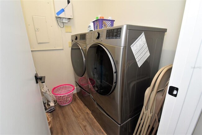 Photo - 1631 Starling Dr Unit 204